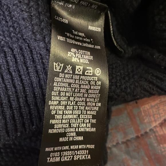 Mens Ted baker blue cable knit sweater. Size 1. - Picture 8 of 8